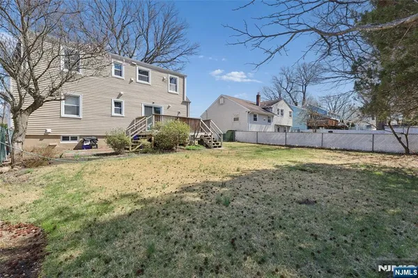 $2,950 | 40 Ames Avenue, Bergenfield, NJ 07621