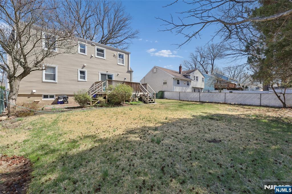 40 Ames Avenue Bergenfield, NJ 07621 - Photo 22 of 24