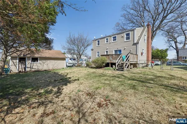 $2,950 | 40 Ames Avenue, Bergenfield, NJ 07621