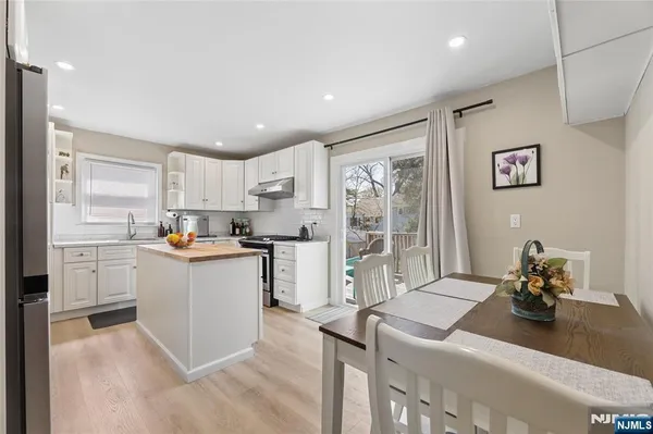 $2,950 | 40 Ames Avenue, Bergenfield, NJ 07621