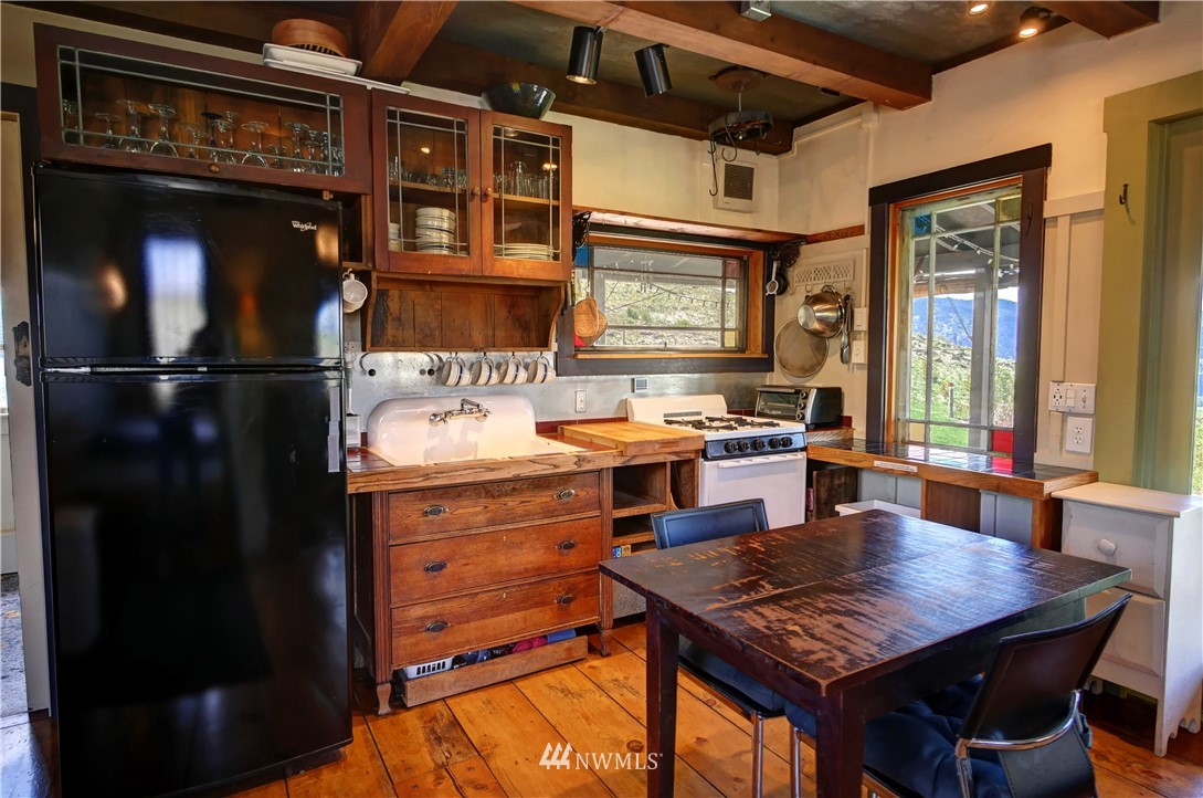 162 Finley Canyon Road Twisp, WA 98856 - Photo 25 of 40 Gallery Image 25