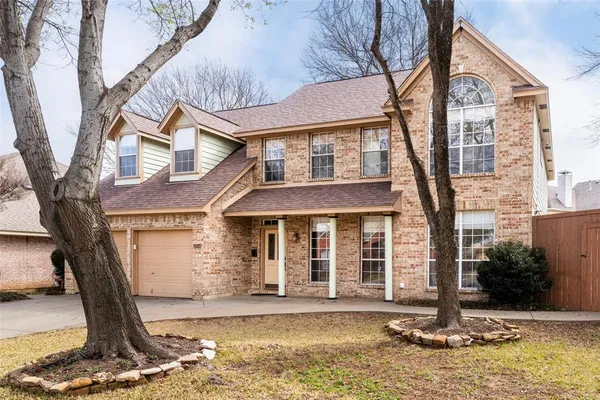$469,900 | 5704 Champion Court, Arlington, TX 76017