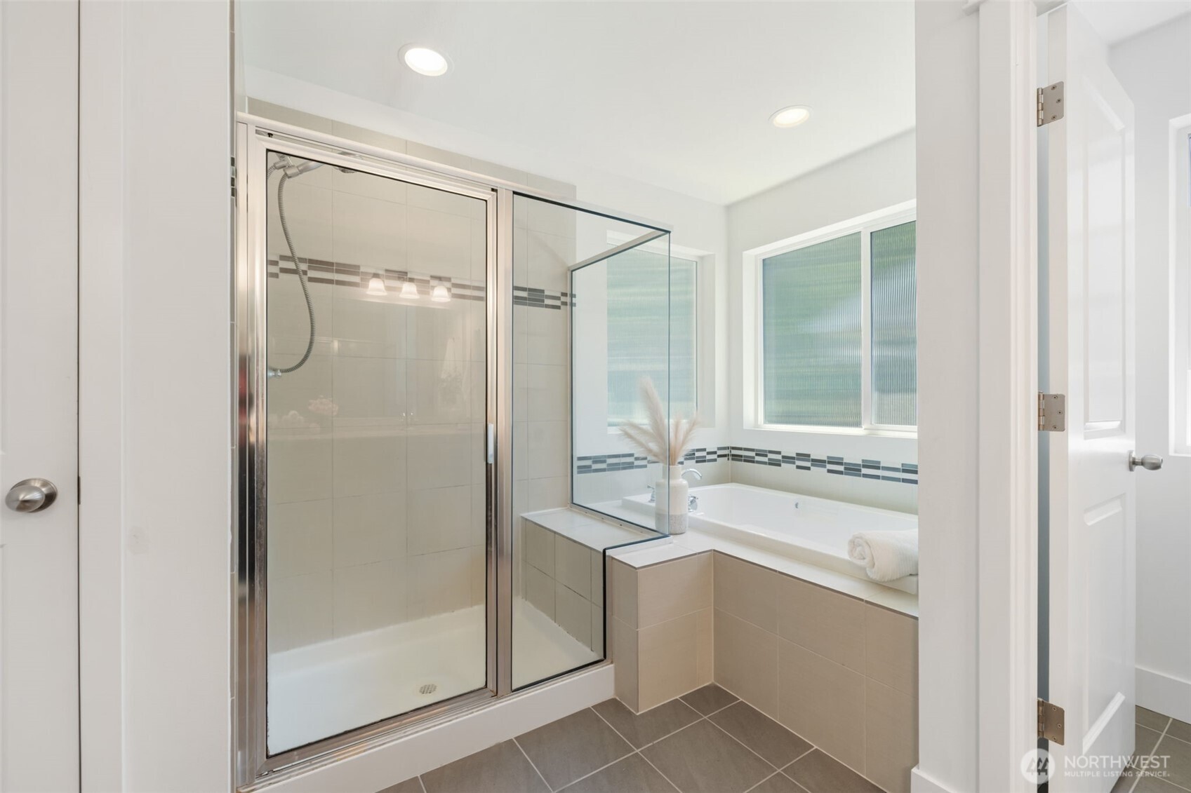 10237 Sentinel Loop Gig Harbor, WA 98332 - Photo 20 of 39