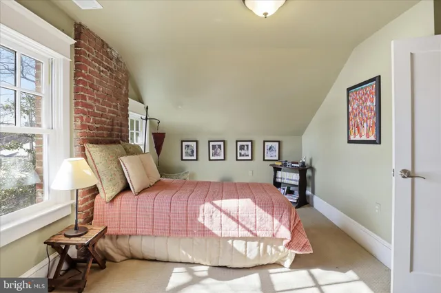 $6,750 | 511 North Fillmore Street, Arlington, VA 22201