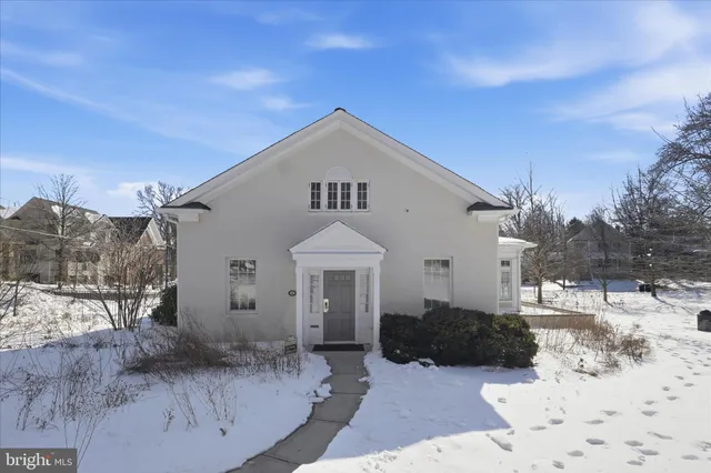 $6,750 | 511 North Fillmore Street, Arlington, VA 22201