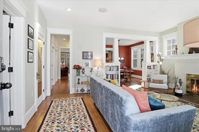 $6,750 | 511 North Fillmore Street, Arlington, VA 22201