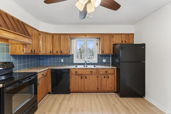 $299,000 | 75 Summit Avenue, Lewiston, ME 04240