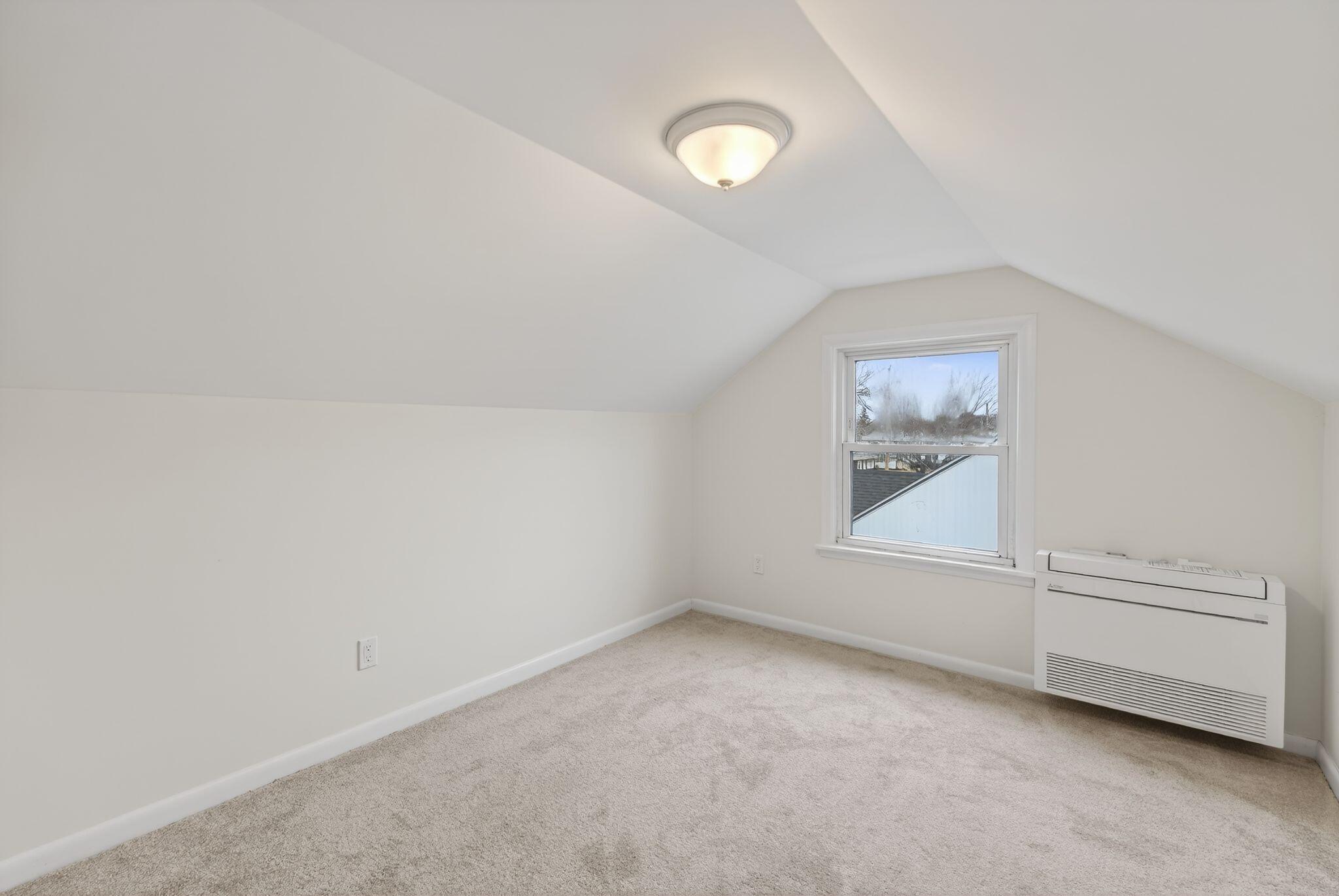 75 Summit Avenue Lewiston, ME 04240 - Photo 26 of 41 35_DSC03605