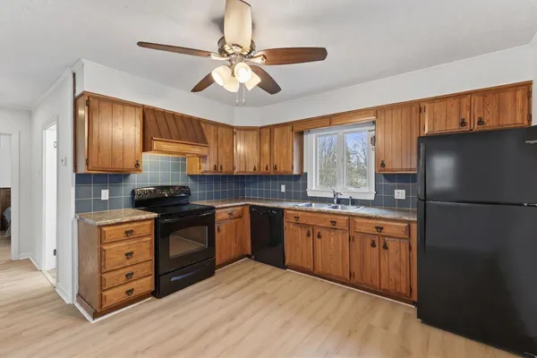 $299,000 | 75 Summit Avenue, Lewiston, ME 04240