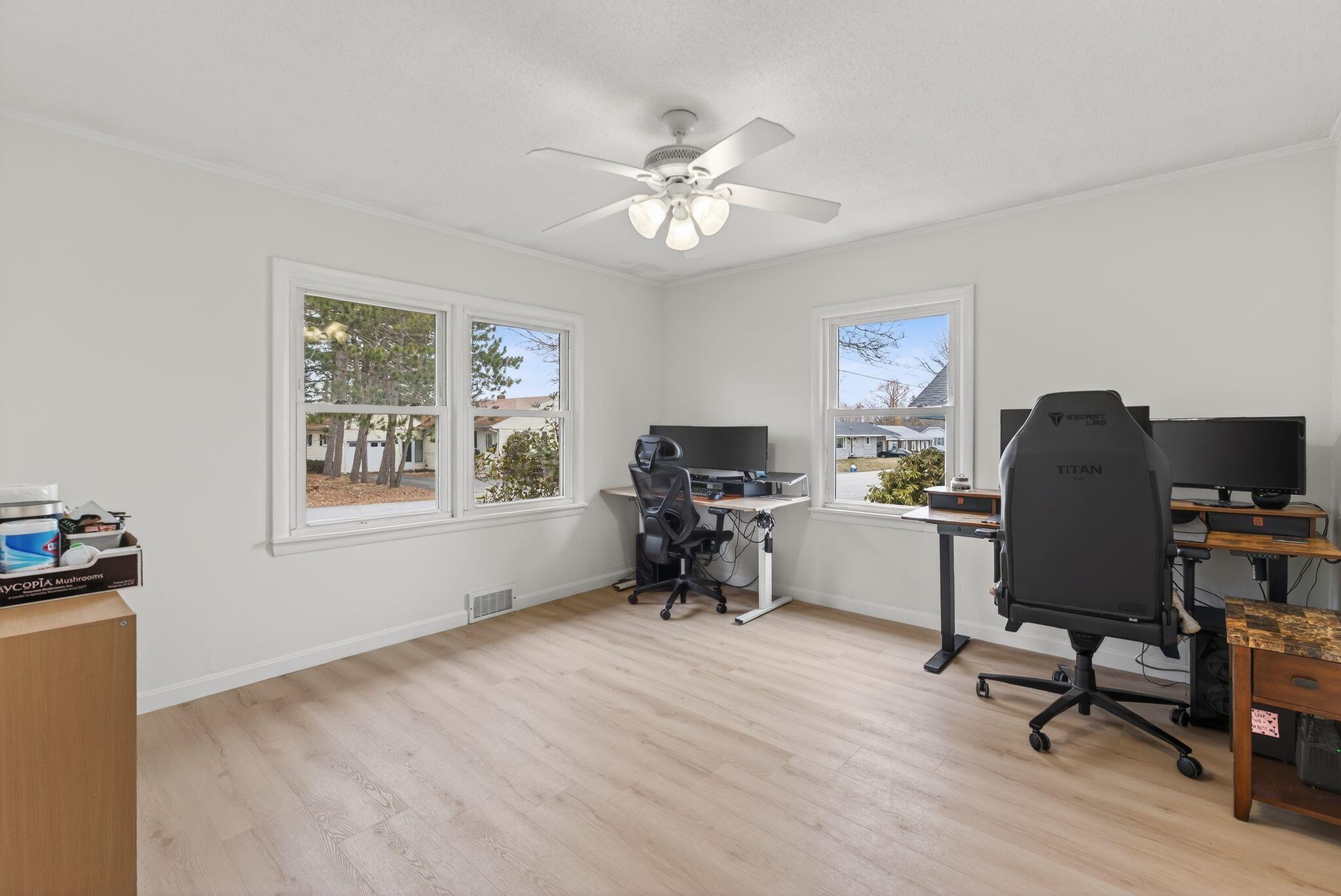 75 Summit Avenue Lewiston, ME 04240 - Photo 4 of 41 31_DSC03589