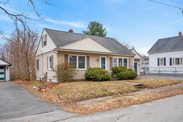 $299,000 | 75 Summit Avenue, Lewiston, ME 04240