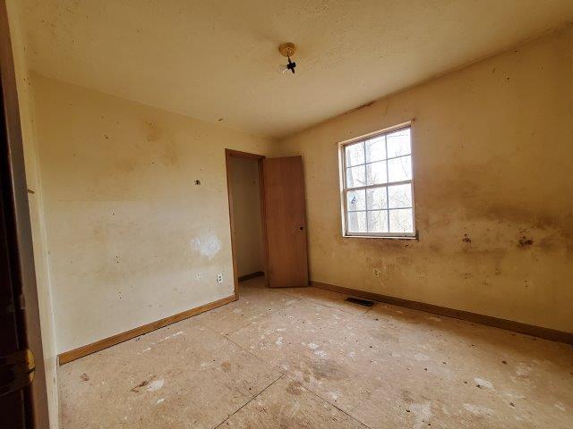211 Short Road Speedwell, TN 37870 - Photo 2 of 8 20200122_152731