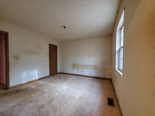 211 Short Road Speedwell, TN 37870 - Photo 4 of 8 20200122_152810