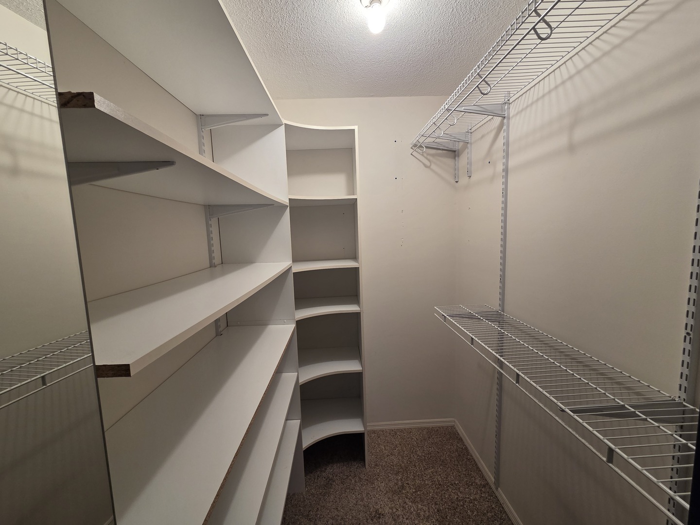 3404 Windmill Road Bloomington, IL 61704 - Photo 25 of 52 Gallery Image 25