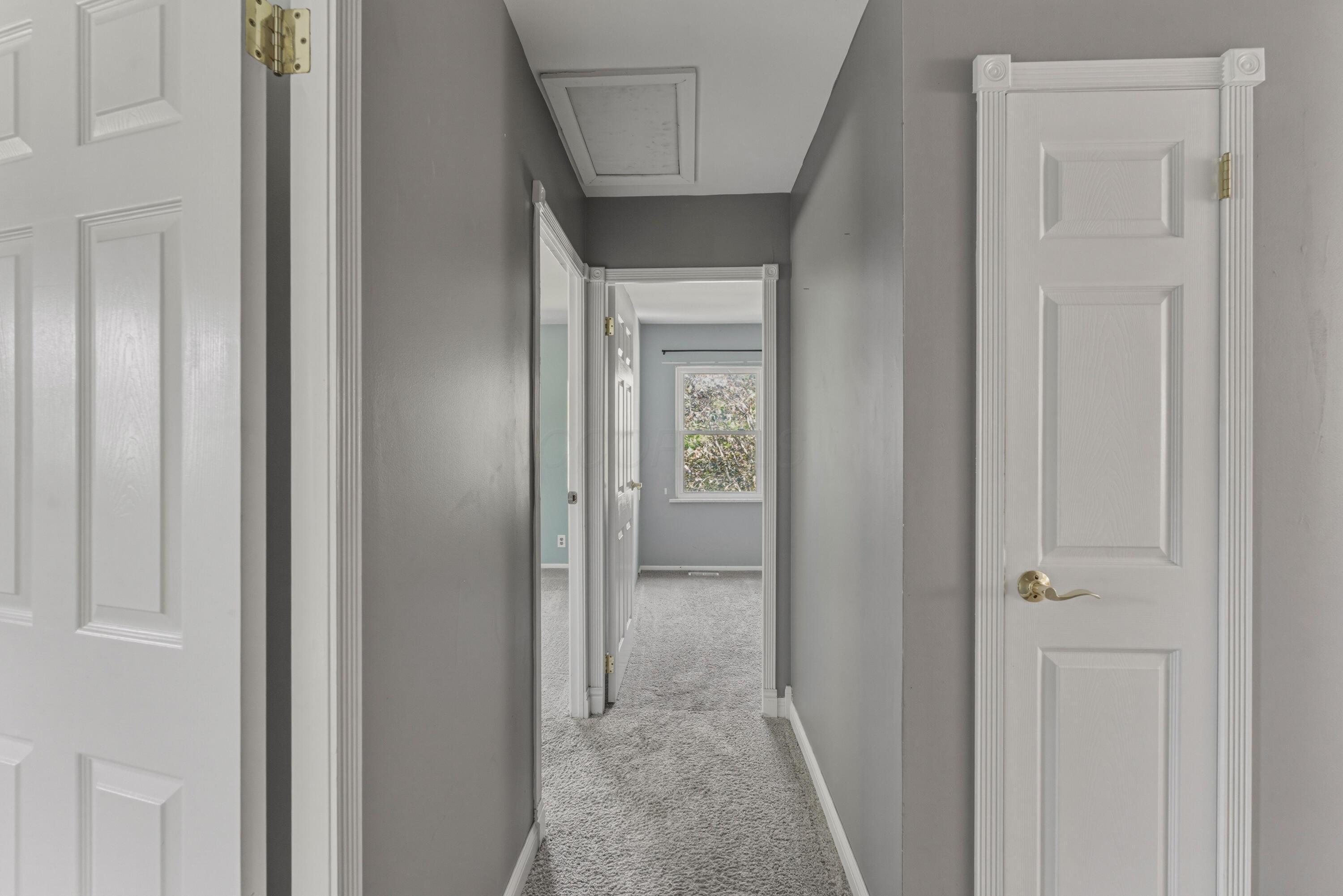 291 Hawthorne Road Sunbury, OH 43074 - Photo 20 of 29 Hall2