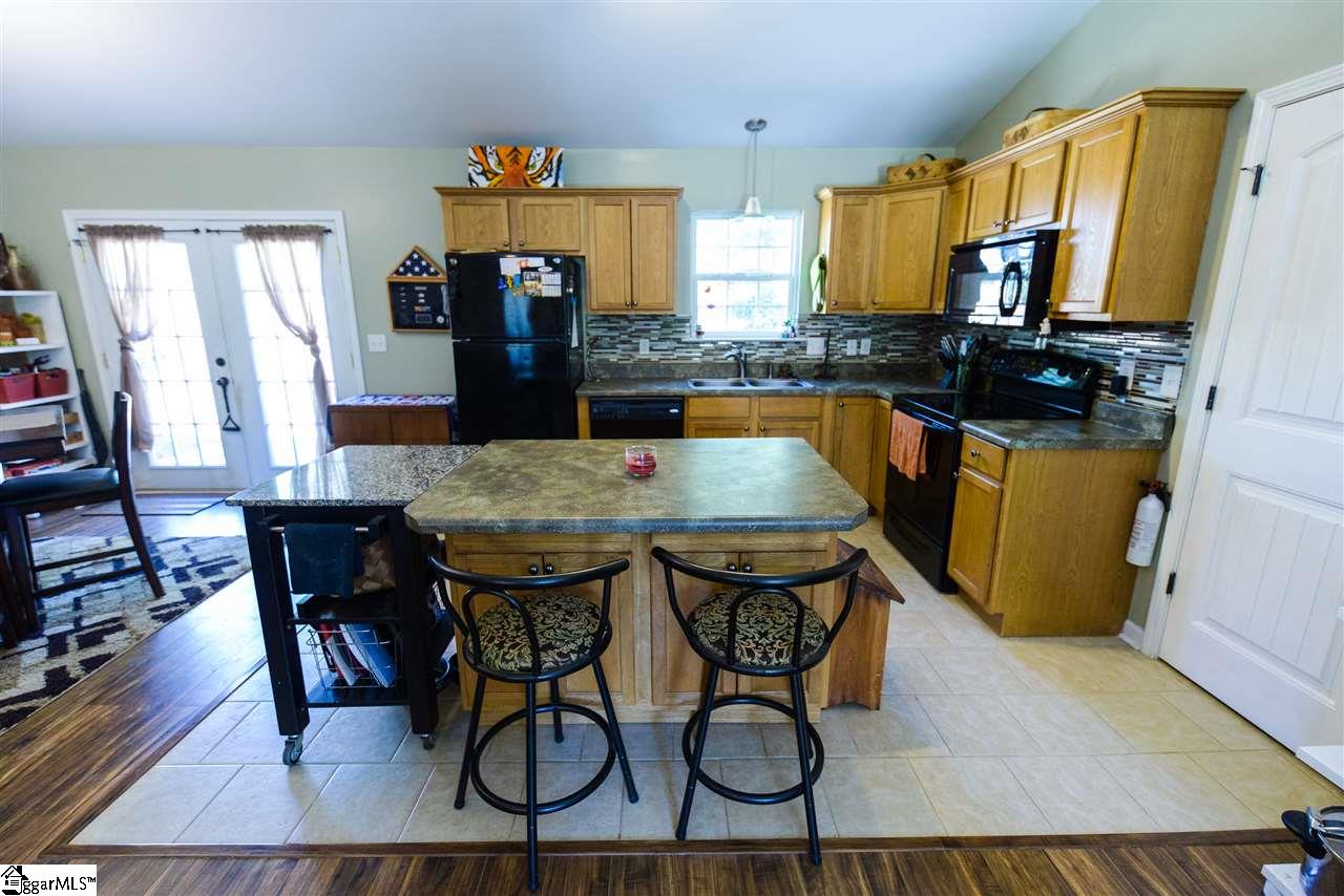 119 James Road Easley, SC 29642 - Photo 6 of 30 Gallery Image 6