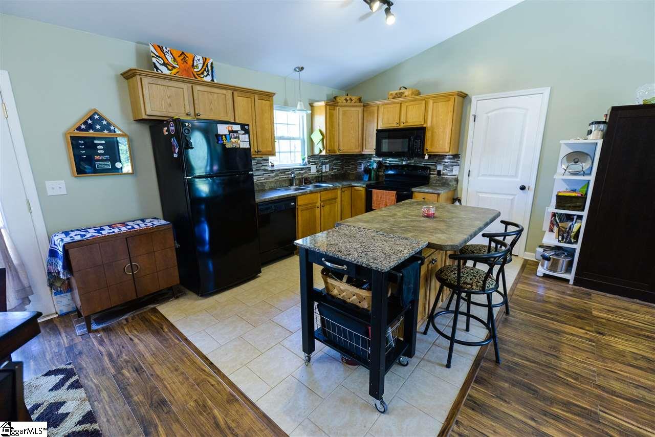 119 James Road Easley, SC 29642 - Photo 7 of 30 Gallery Image 7