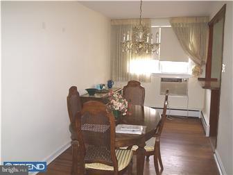 1808 Danforth Street Philadelphia, PA 19152 - Photo 3 of 11 Gallery Image 3