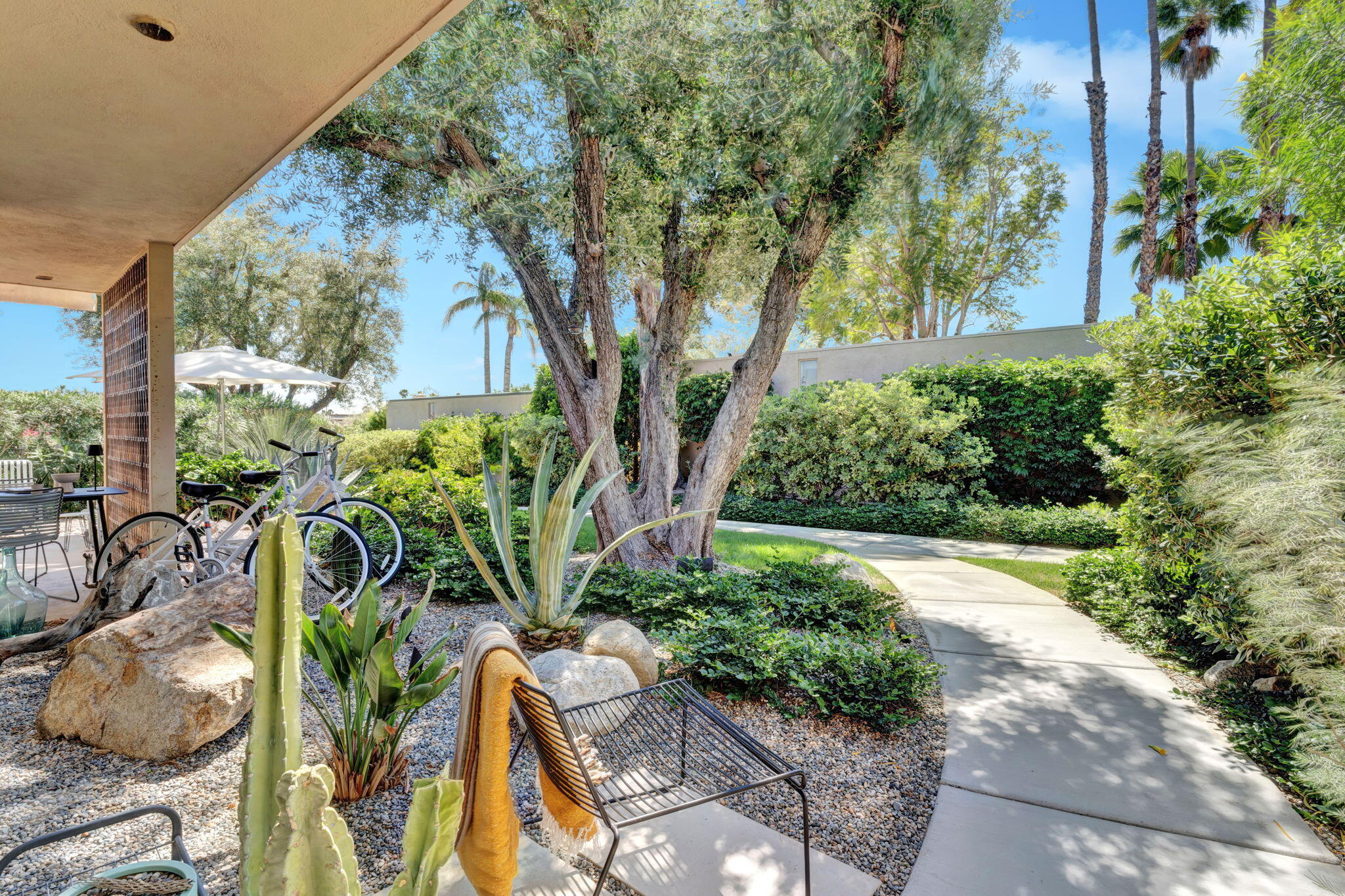 360 Cabrillo Road, Unit 103 Palm Springs, CA 92262 - Photo 35 of 50 23-web-or-mls-_DSC2105