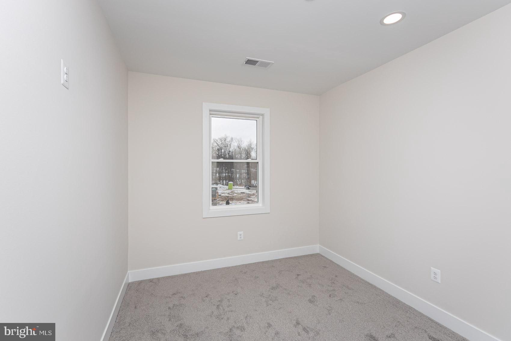 4818 Oakland Park Road Randallstown, MD 21133 - Photo 21 of 37