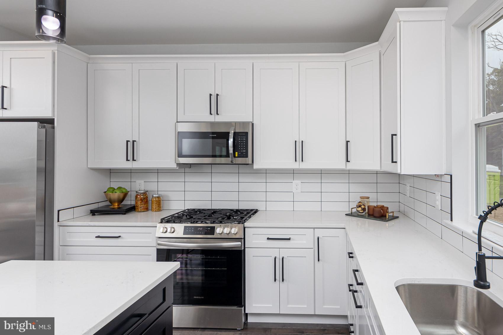 4818 Oakland Park Road Randallstown, MD 21133 - Photo 4 of 37