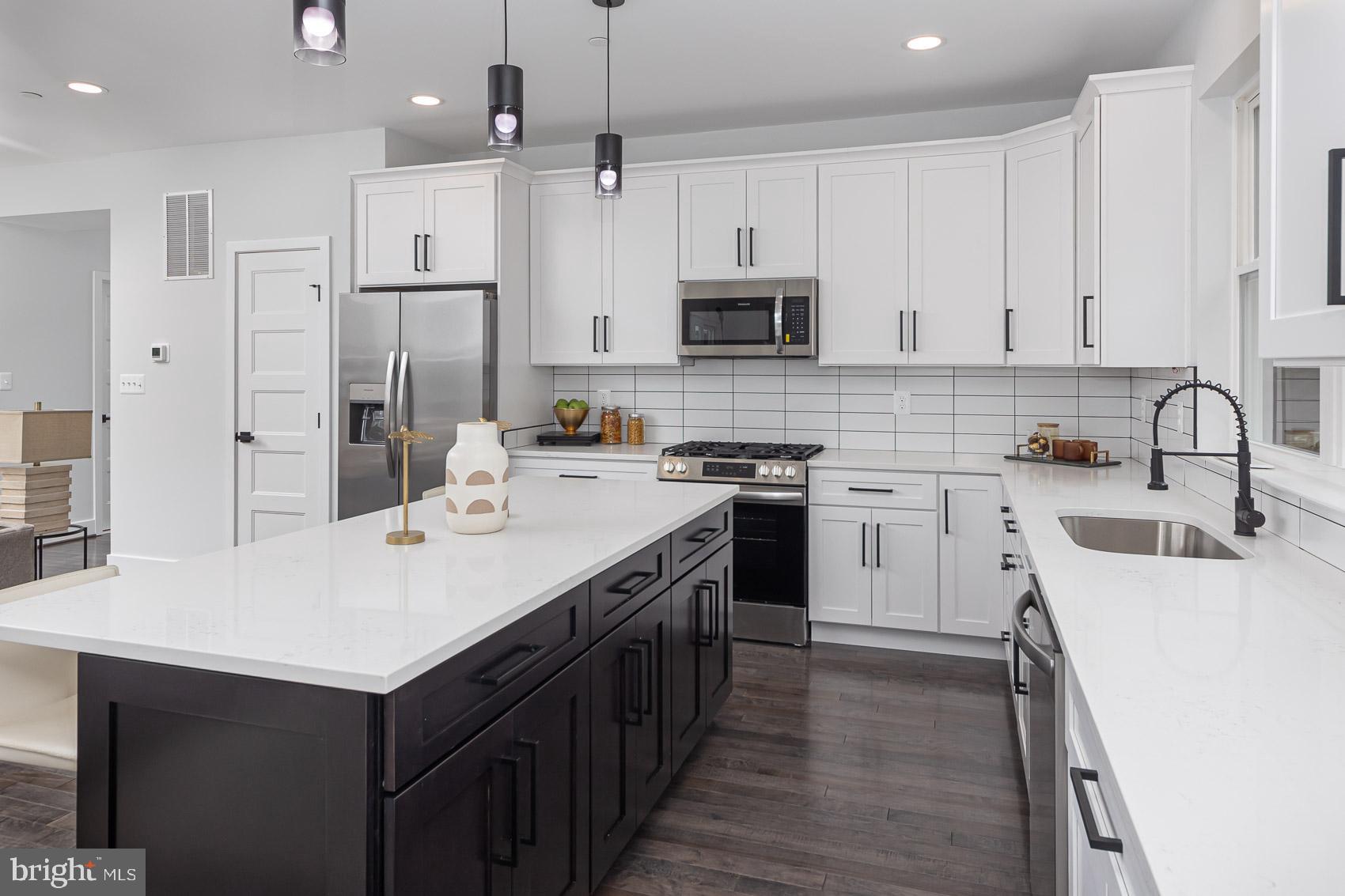 4818 Oakland Park Road Randallstown, MD 21133 - Photo 6 of 37