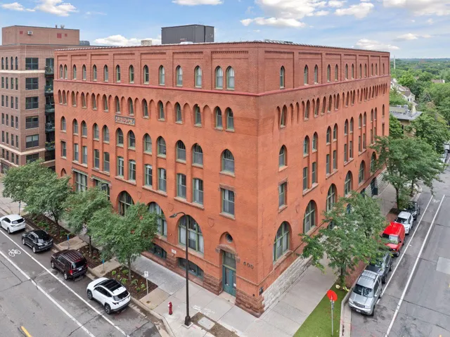 $299,900 | 400 North 1st Street, Unit 502, Minneapolis, MN 55401