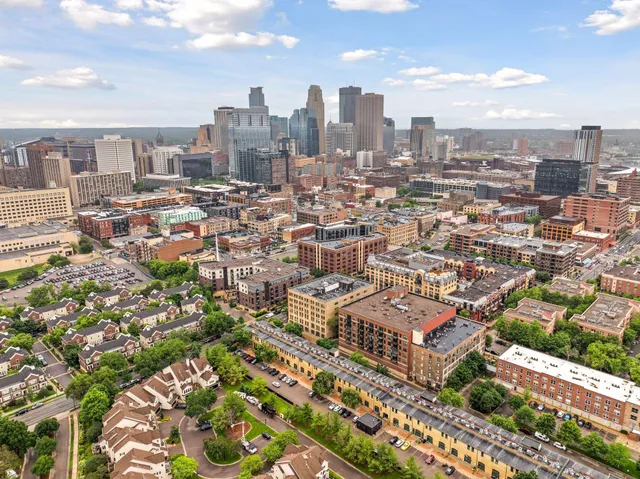 $299,900 | 400 North 1st Street, Unit 502, Minneapolis, MN 55401