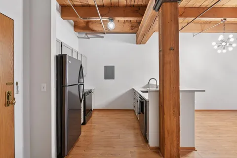 $299,900 | 400 North 1st Street, Unit 502, Minneapolis, MN 55401