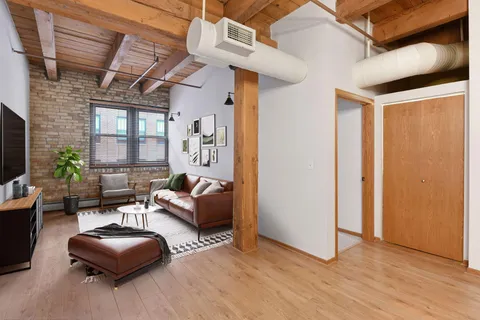 $299,900 | 400 North 1st Street, Unit 502, Minneapolis, MN 55401