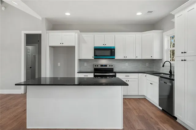 $329,900 | 120 B Boxwood Lane, Anderson, SC 29621