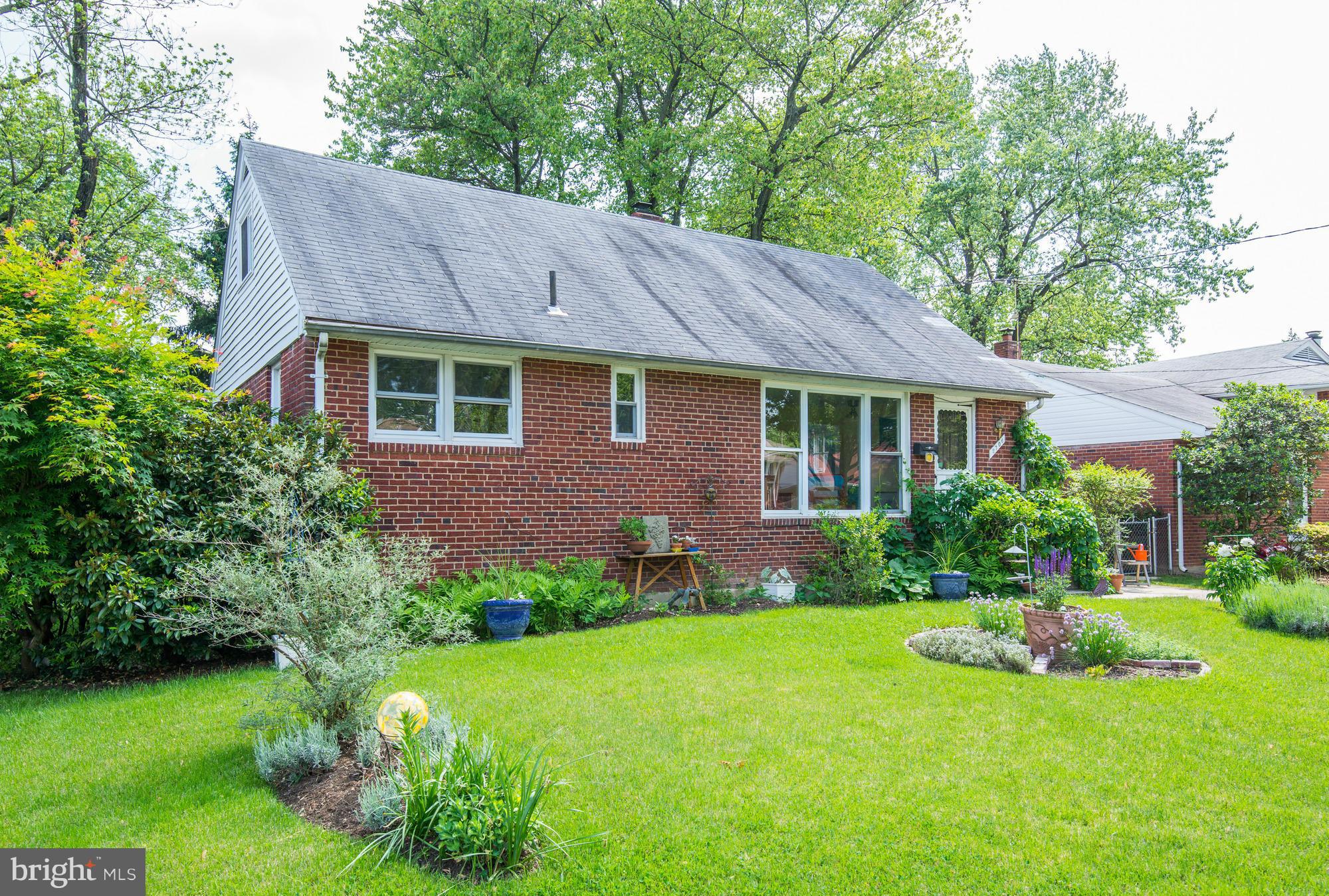 2706 Finch Street Silver Spring, MD 20902 - Photo 1 of 27 Exterior (Front)