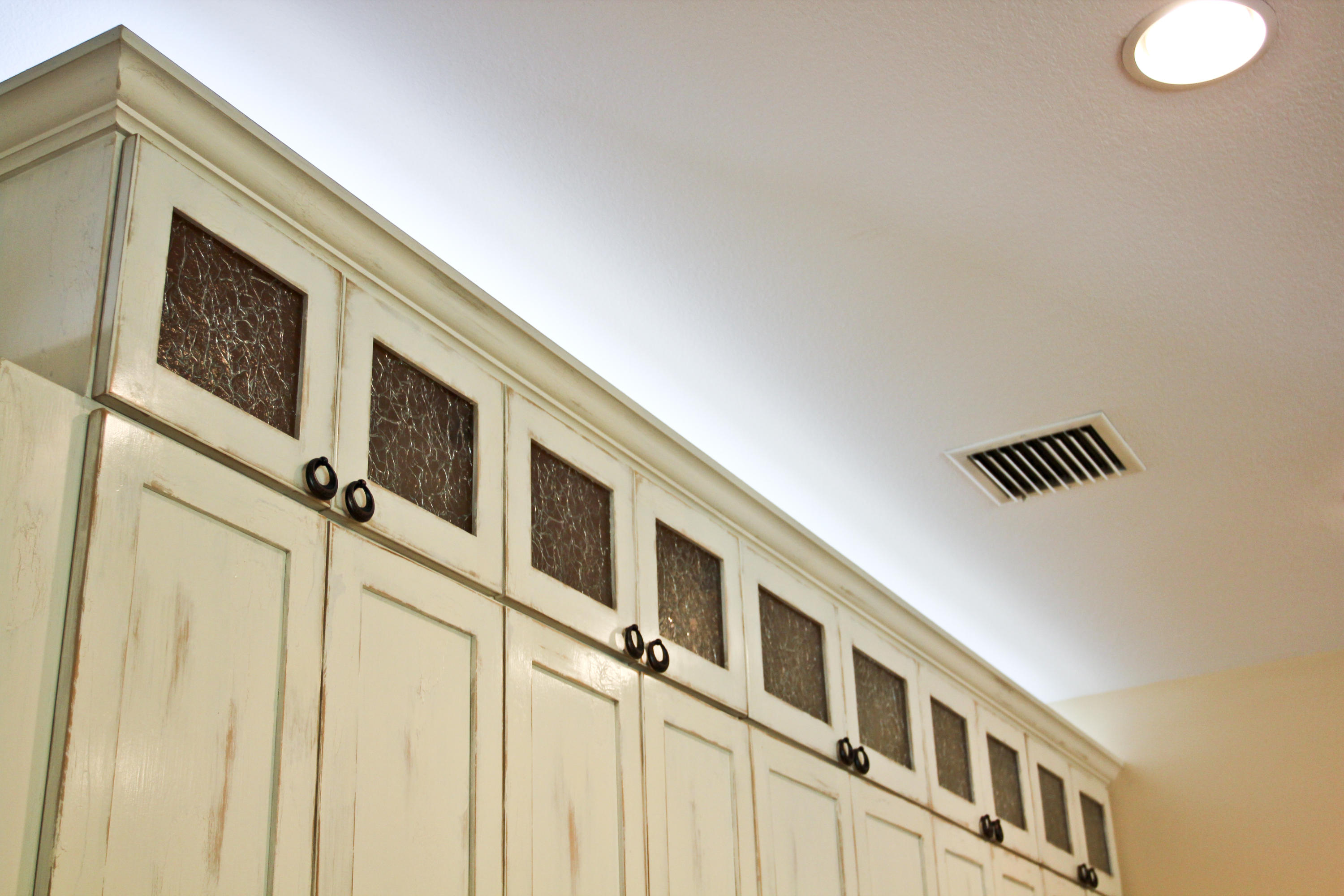 16028 Randolph Siding Road Jupiter, FL 33478 - Photo 16 of 69 Custom cabinetry & over-cabinet lighting