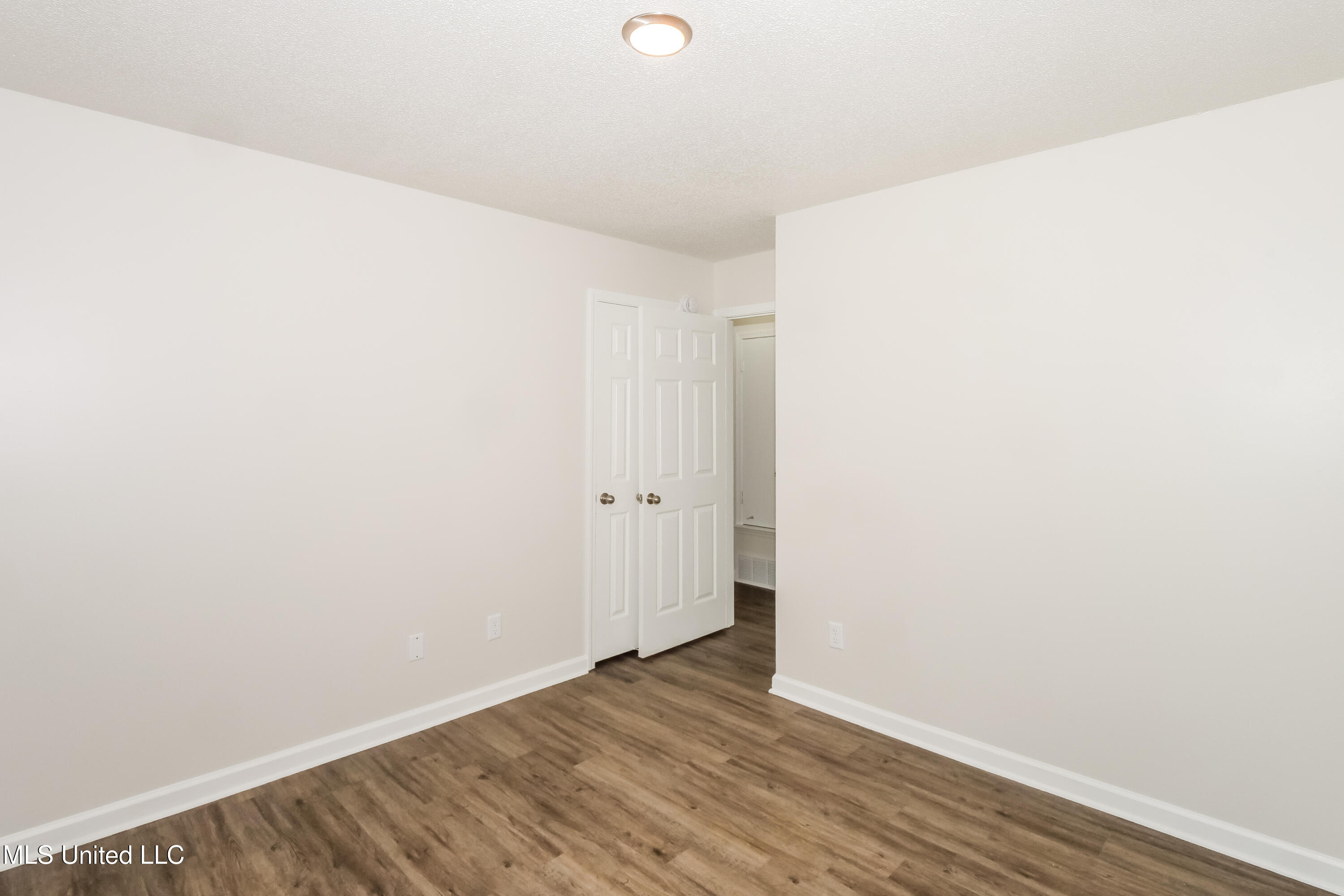 1764 Dorchester Drive Southaven, MS 38671 - Photo 13 of 15 013-photo-bedroom-14779448