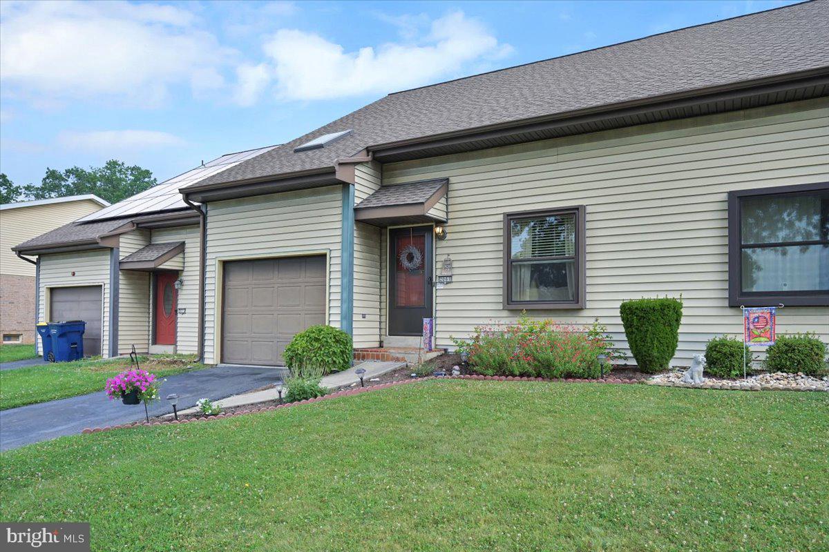 2061 Mountain View Road Middletown, PA 17057 - Photo 2 of 28 Gallery Image 2