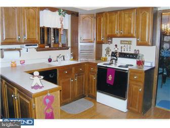 90 Glenn Road Aston, PA 19014 - Photo 4 of 8 Gallery Image 4