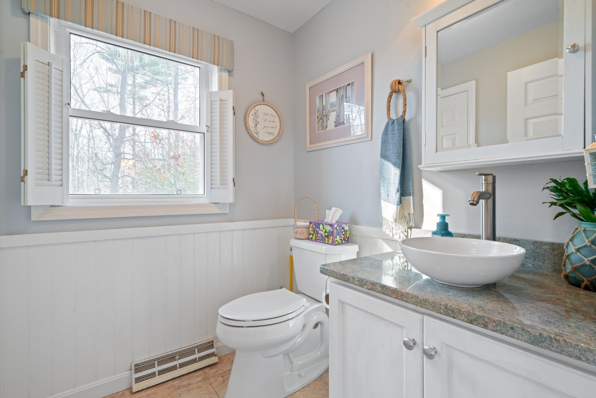 32 Trent Road Hooksett, NH 03106 - Photo 8 of 54