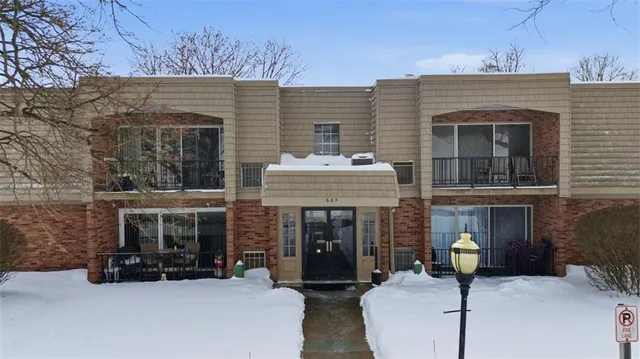 $149,900 | 605 Calais Drive, Unit 312, Pittsburgh, PA 15237