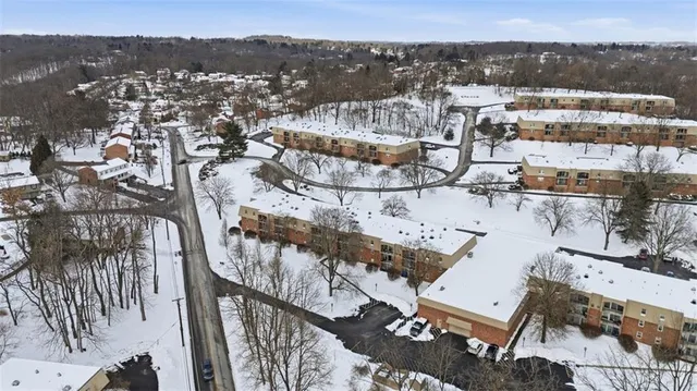 $149,900 | 605 Calais Drive, Unit 312, Pittsburgh, PA 15237