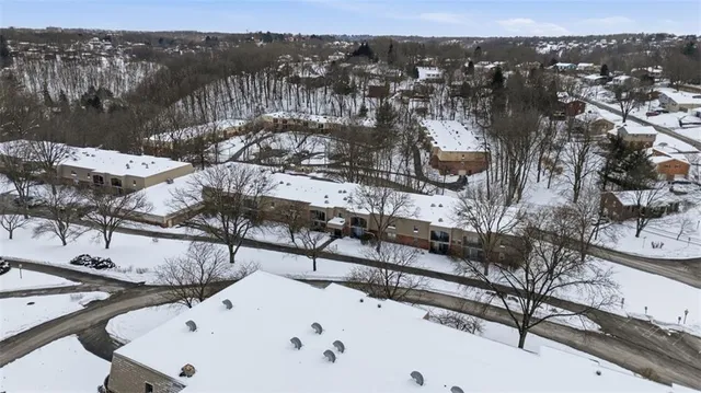 $149,900 | 605 Calais Drive, Unit 312, Pittsburgh, PA 15237