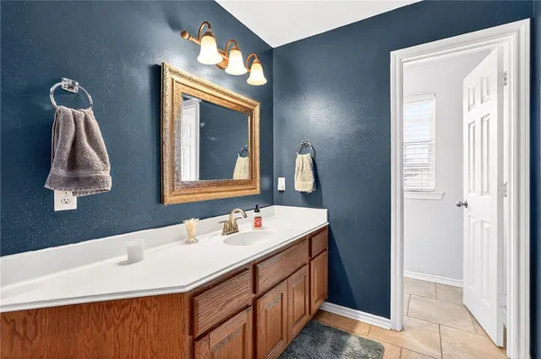 $2,600 | 1308 Roanoke Court, College Station, TX 77845