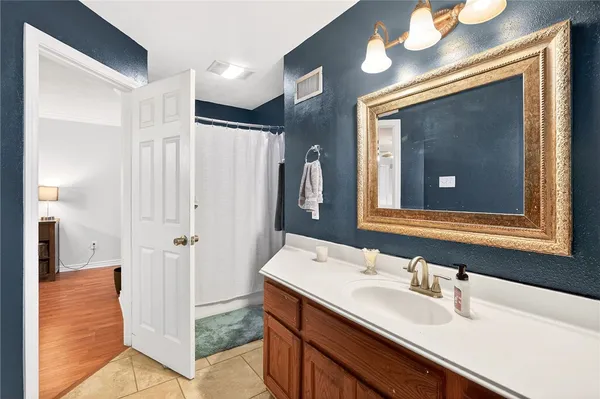 $2,600 | 1308 Roanoke Court, College Station, TX 77845