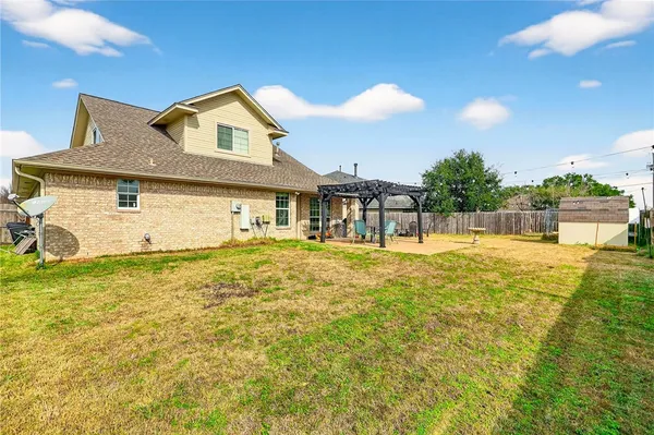 $2,600 | 1308 Roanoke Court, College Station, TX 77845