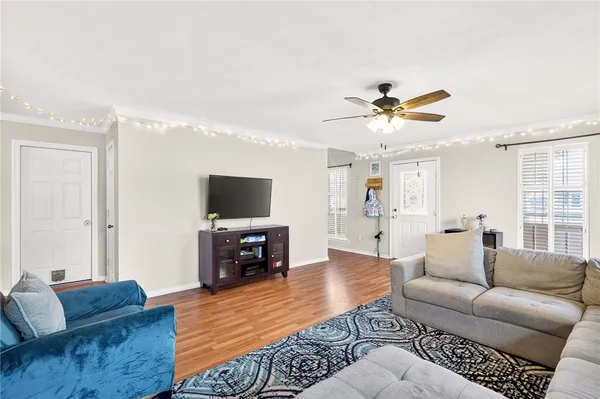$2,600 | 1308 Roanoke Court, College Station, TX 77845