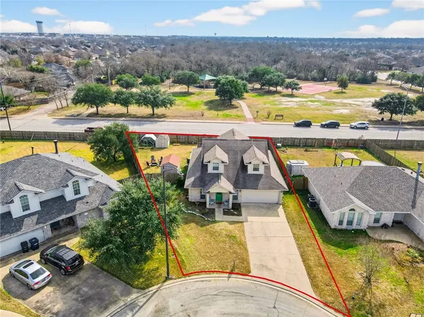 $2,600 | 1308 Roanoke Court, College Station, TX 77845