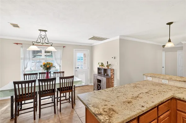 $2,600 | 1308 Roanoke Court, College Station, TX 77845