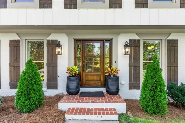 $739,500 | 3549 Castlehill Court, Tucker, GA 30084