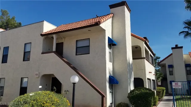 $1,225 | 6125 West Oakey Boulevard, Unit C, Las Vegas, NV 89146