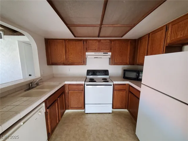 $1,225 | 6125 West Oakey Boulevard, Unit C, Las Vegas, NV 89146
