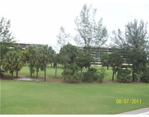 6145 Balboa Circle, Unit 206 Boca Raton, FL 33433 - Photo 3 of 13 206 Golf Course